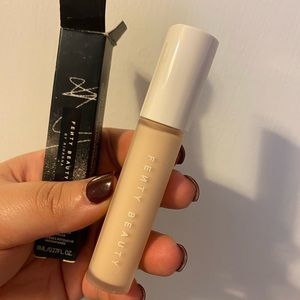 Fenty beauty 120 concealer